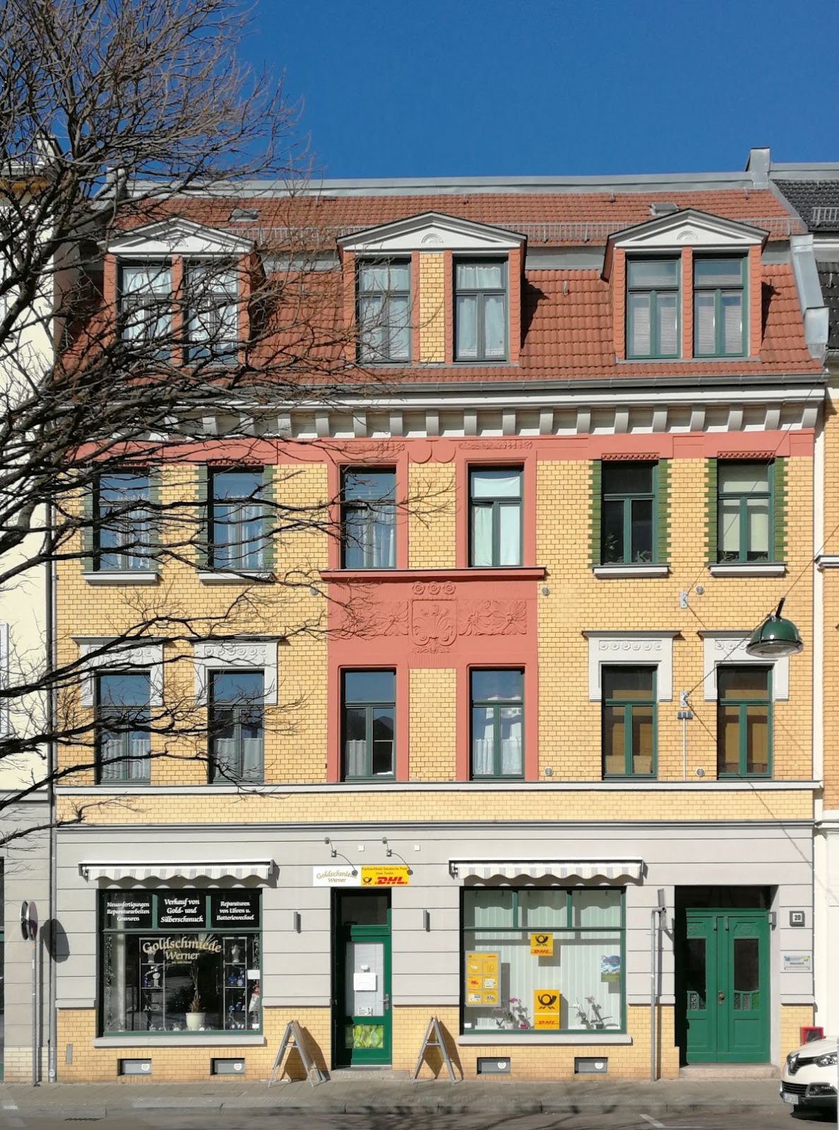 Straßenansicht